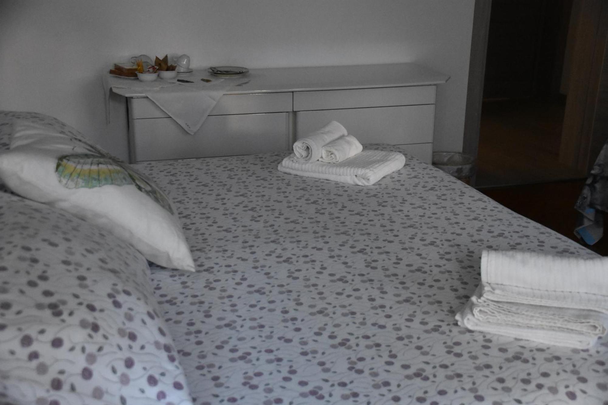 Residenza Delle Farfalle-Tripla Con Bagno Privato E Matrimoniale Con Bagno Condiviso Padua Buitenkant foto